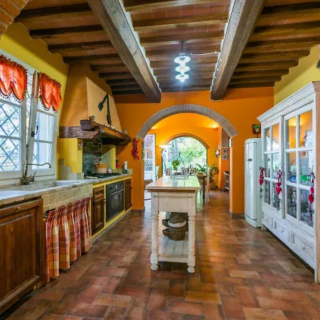 Casale Il Poggio By Interhome * フチェッキオ