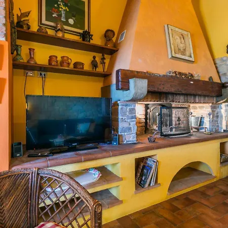 Casale Il Poggio By Interhome * フチェッキオ